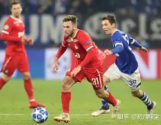 客场防守稳固有序，反击效率提升